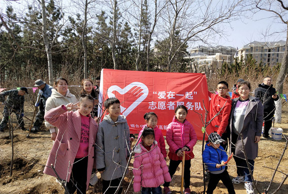 當(dāng)雷鋒月和植樹節(jié)相遇——相約春天，播種綠色，志愿精神薪火傳